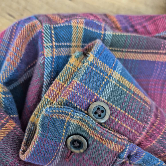 Ladies' Vintage LL Bean Plaid Button Up Shirt - Picture 6 of 9